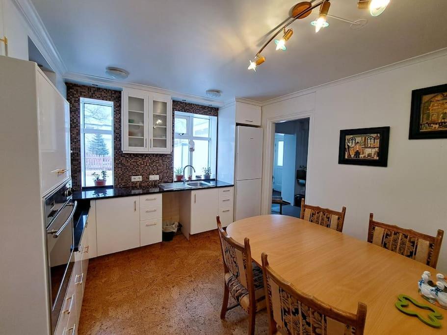 Spacious Apartment -Top Location آكيورِيْري المظهر الخارجي الصورة
